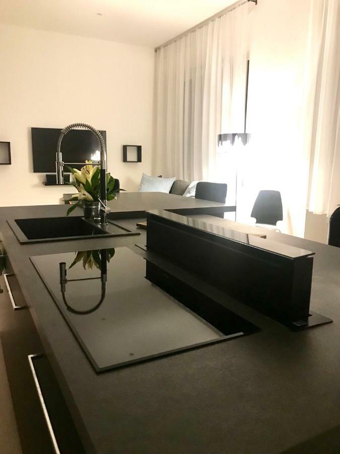 Artone Apartment Milan Bagian luar foto